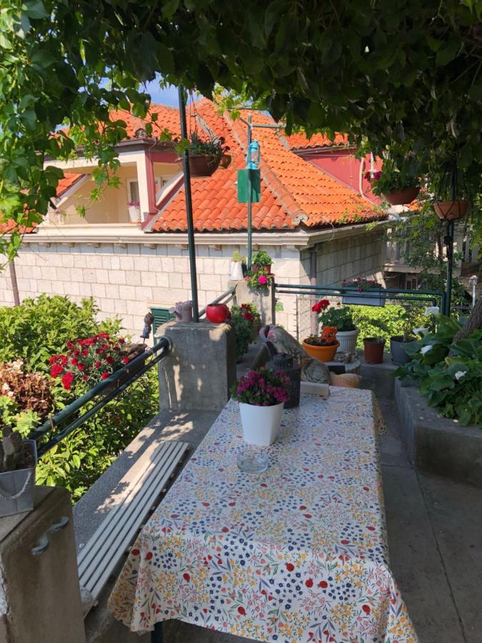 Guesthouse Manda Дубровник Екстериор снимка