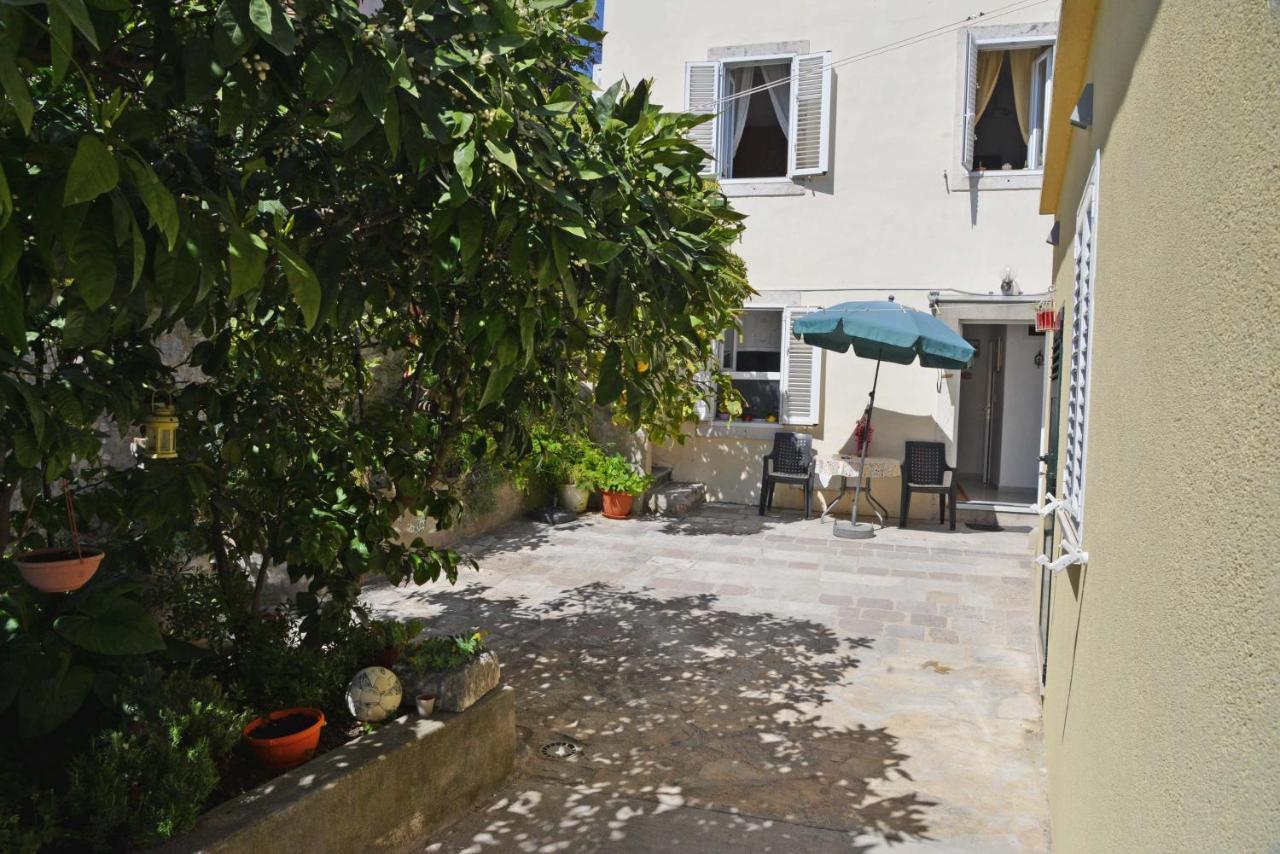 Guesthouse Manda Дубровник Екстериор снимка