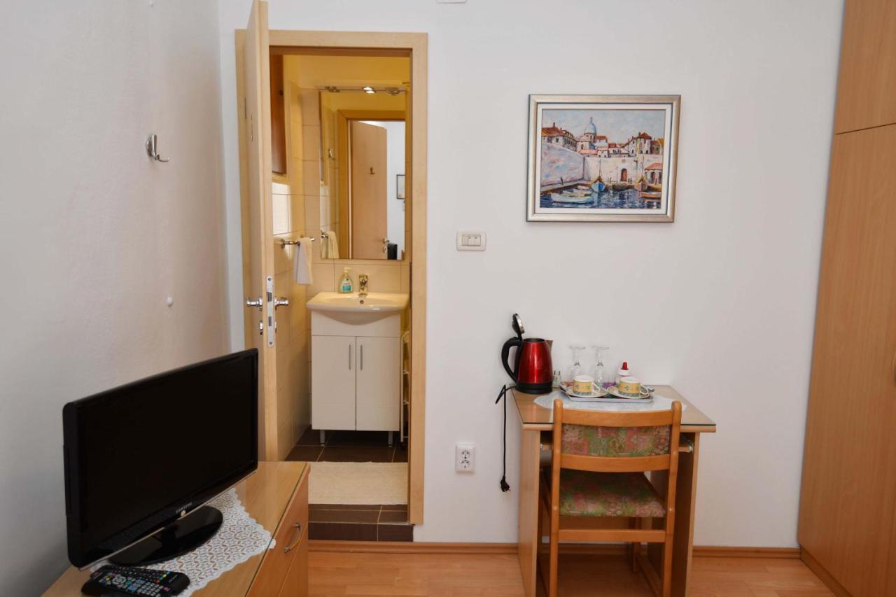 Guesthouse Manda Дубровник Екстериор снимка